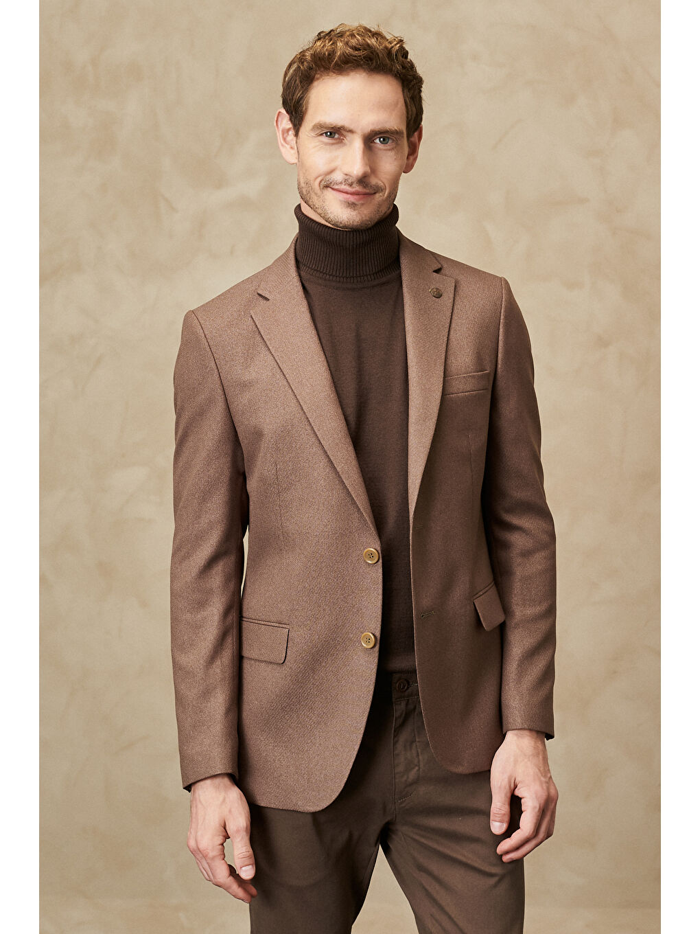 Erkek Kahverengi Slim Fit Dar Kesim Mono Yaka Diyagonal Desenli Ceket