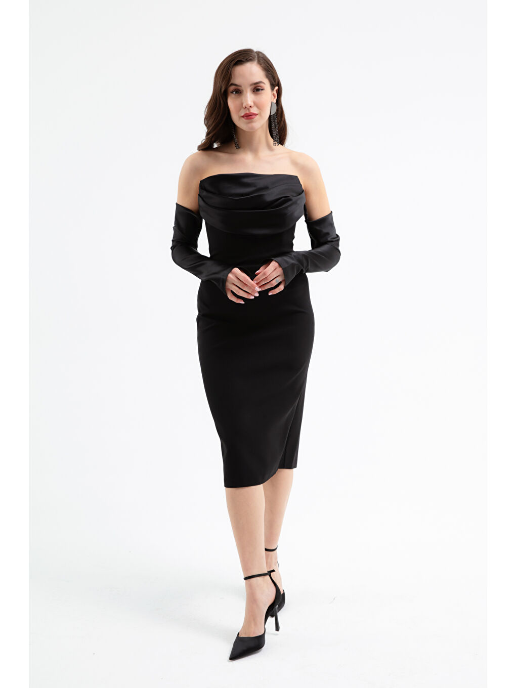 Kadın Siyah Yaka Detaylı Abiye Elbise