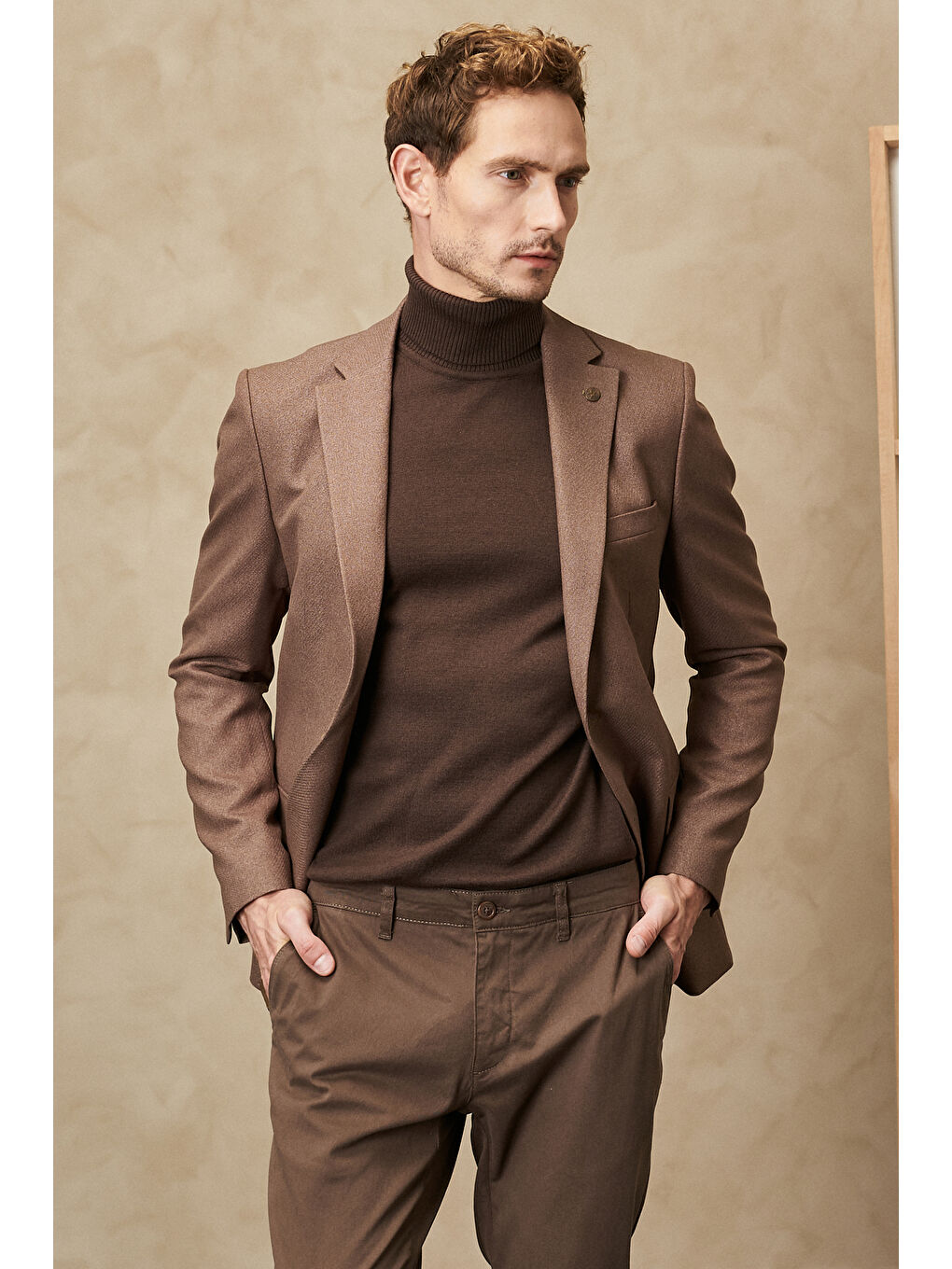 Erkek Kahverengi Slim Fit Dar Kesim Mono Yaka Diyagonal Desenli Ceket-2