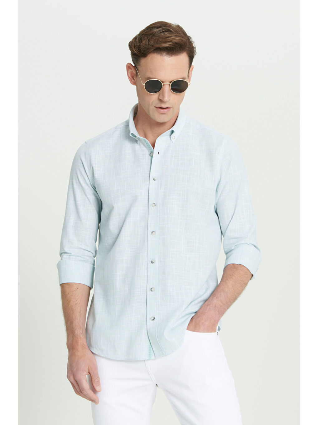 Erkek Haki Slim Fit Dar Kesim Düğmeli Yaka Keten Görünümlü %100 Pamuk Flamlı Gömlek-1