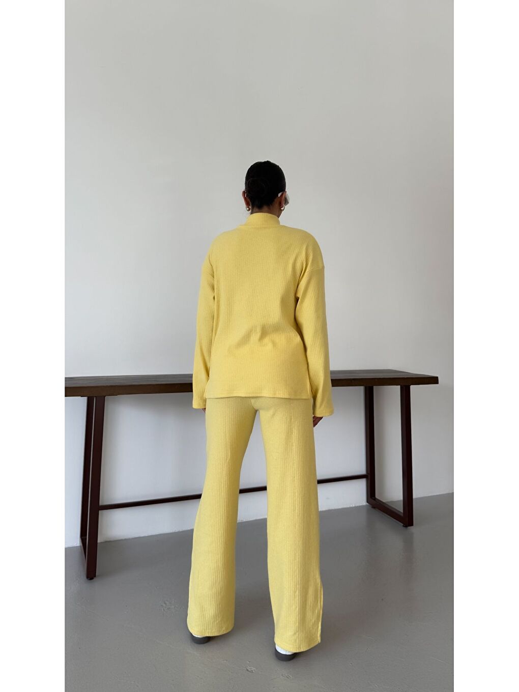 Kadın Sarı Yarım Fermuarlı Dik Yaka Kazak Alt-Üst Pantolonlu Takım-3