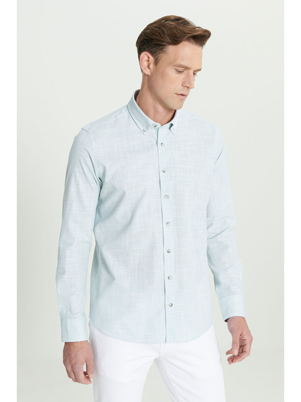 Erkek Haki Slim Fit Dar Kesim Düğmeli Yaka Keten Görünümlü %100 Pamuk Flamlı Gömlek-4