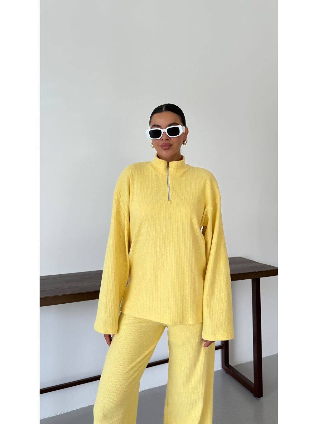 Kadın Sarı Yarım Fermuarlı Dik Yaka Kazak Alt-Üst Pantolonlu Takım-6