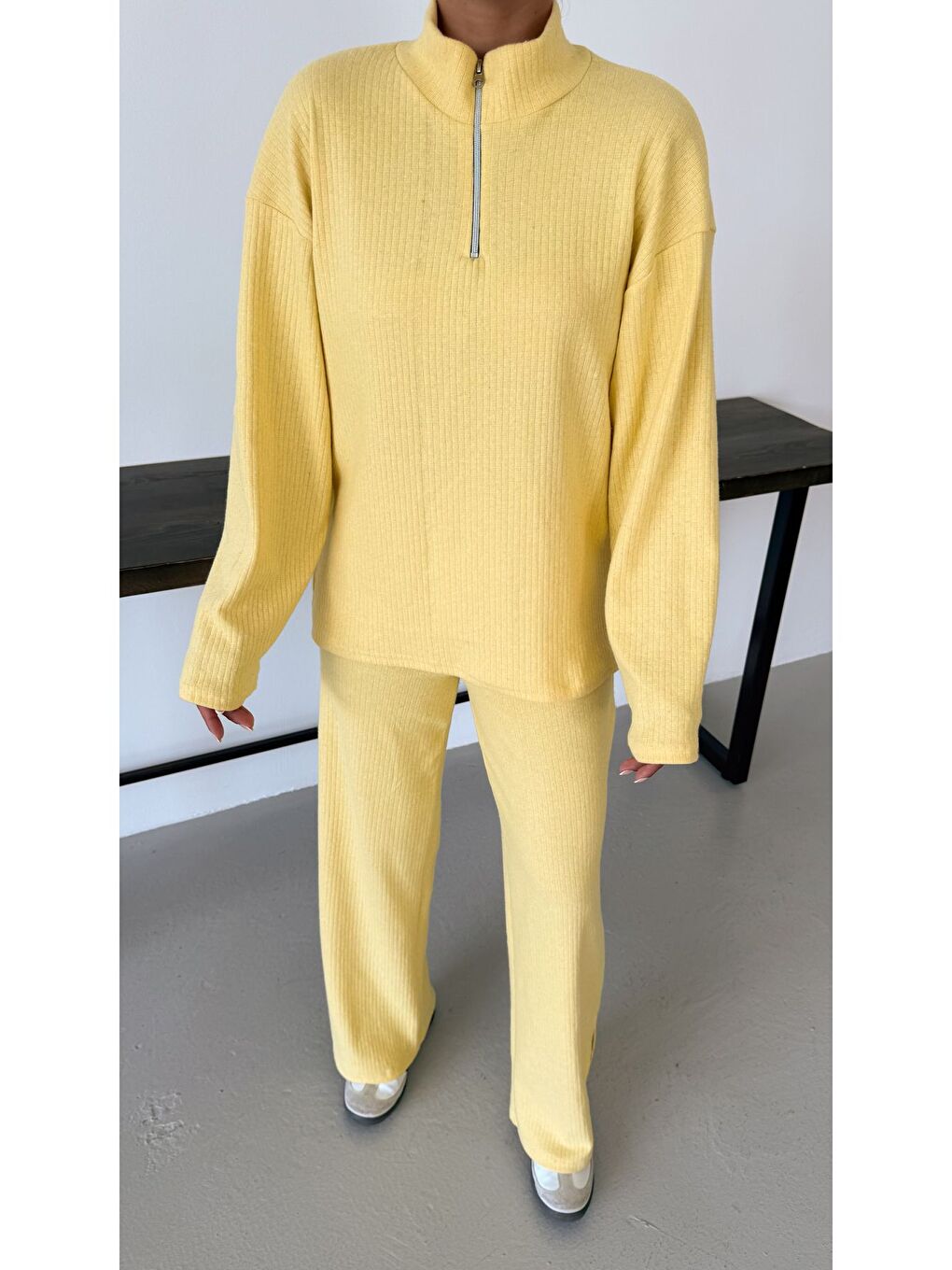 Kadın Sarı Yarım Fermuarlı Dik Yaka Kazak Alt-Üst Pantolonlu Takım-7