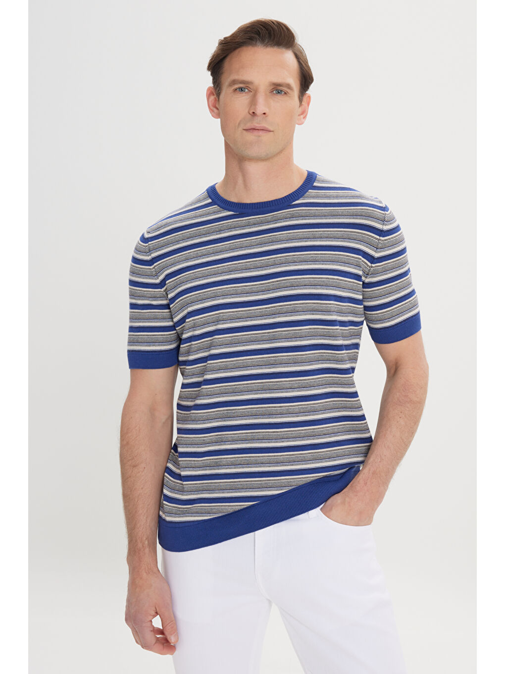 Yeşil Erkek SAKS BEJ Standart Fit Bisiklet Yaka %100 Pamuk Çizgili Triko Tişört-2