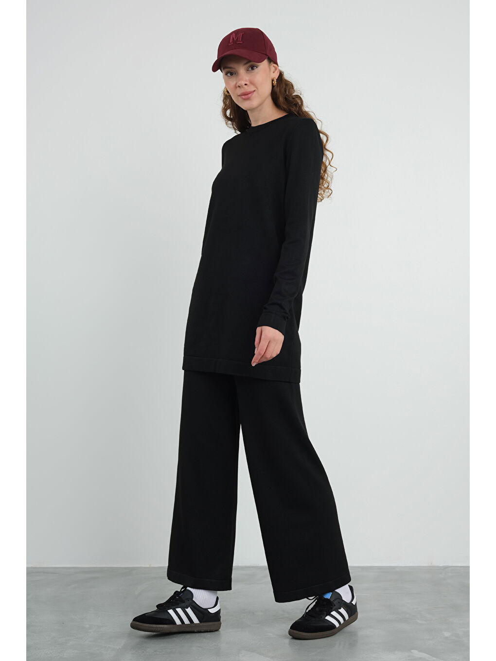 Basic Bisiklet Yaka Triko Siyah