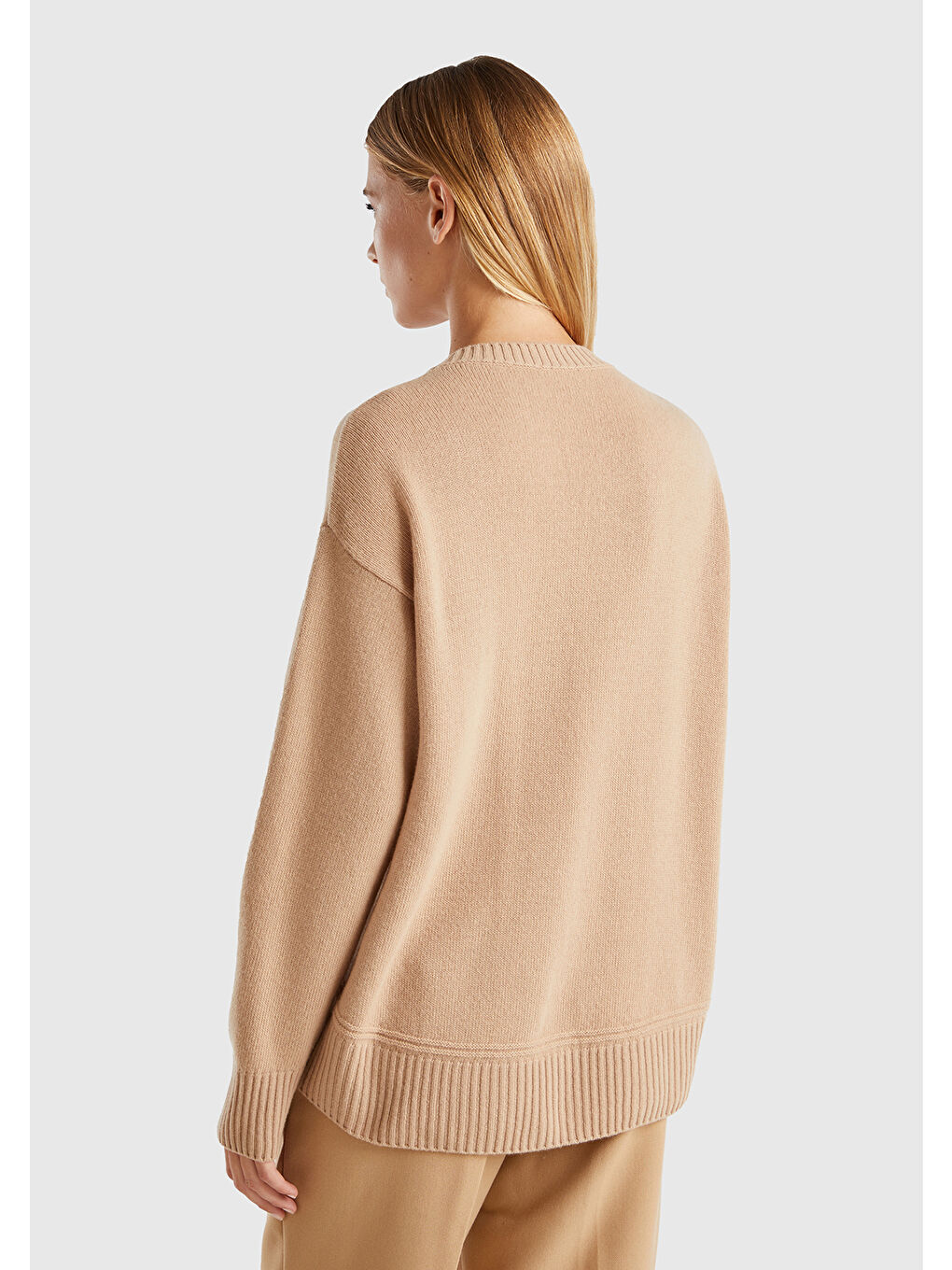 Kadın Açık Kahverengi Yün Karışımlı Alt Kısmı Geniş Bisiklet Yaka Kazak-1