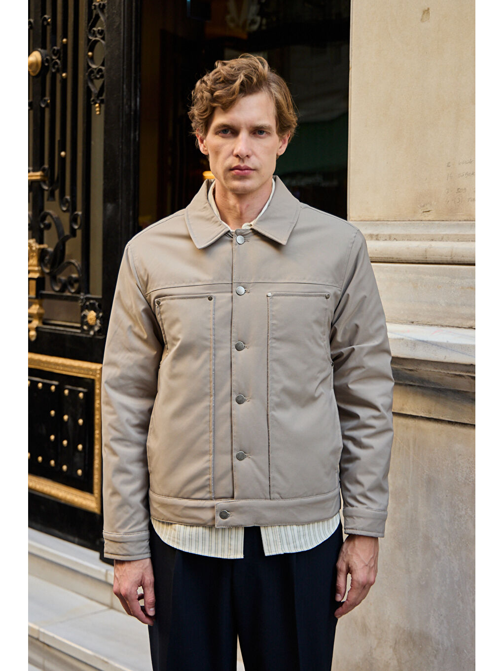 Erkek Modelli Kapitoneli Mont Ceket Bej-4