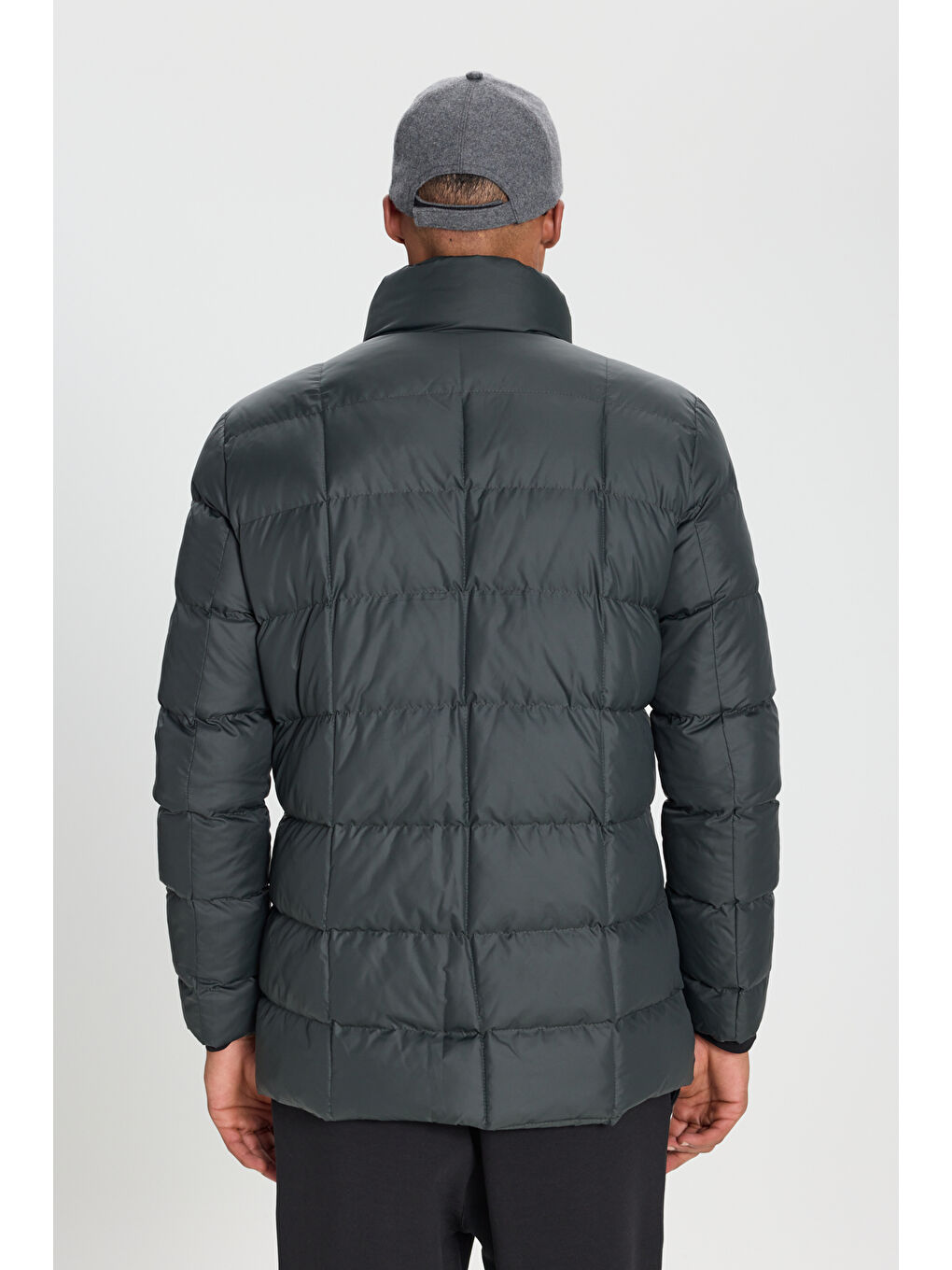 Erkek Haki Standart Fit Normal Kesim Dik Yaka Yan Cepli Mont-6