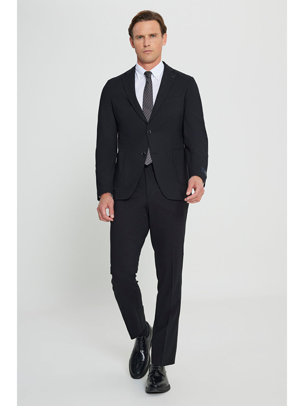 Erkek Siyah Slim Fit Dar Kesim Mono Yaka Yünlü Takım Elbise