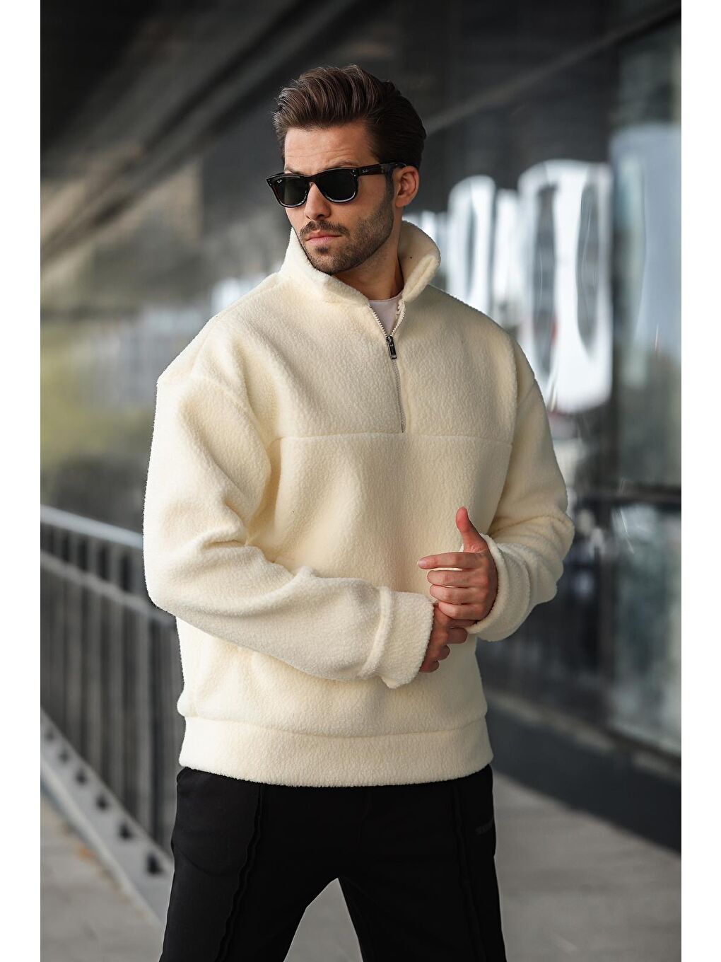 Ekru Yarım Fermuarlı Dik Yaka Polar Sweatshirt E7165-2