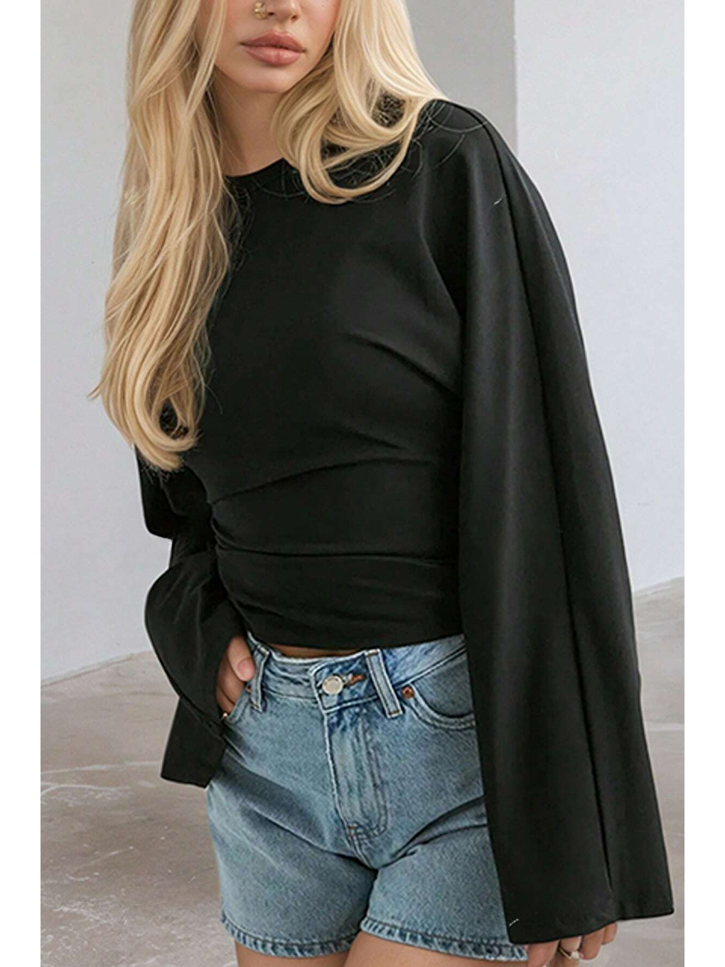 Siyah Kadın Uzun Kollu Belden Oturtmalı Bluz-1