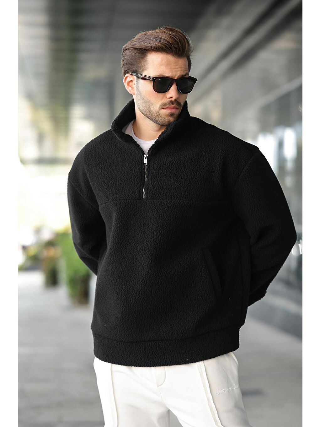 Siyah Yarım Fermuarlı Dik Yaka Polar Sweatshirt E7165-1