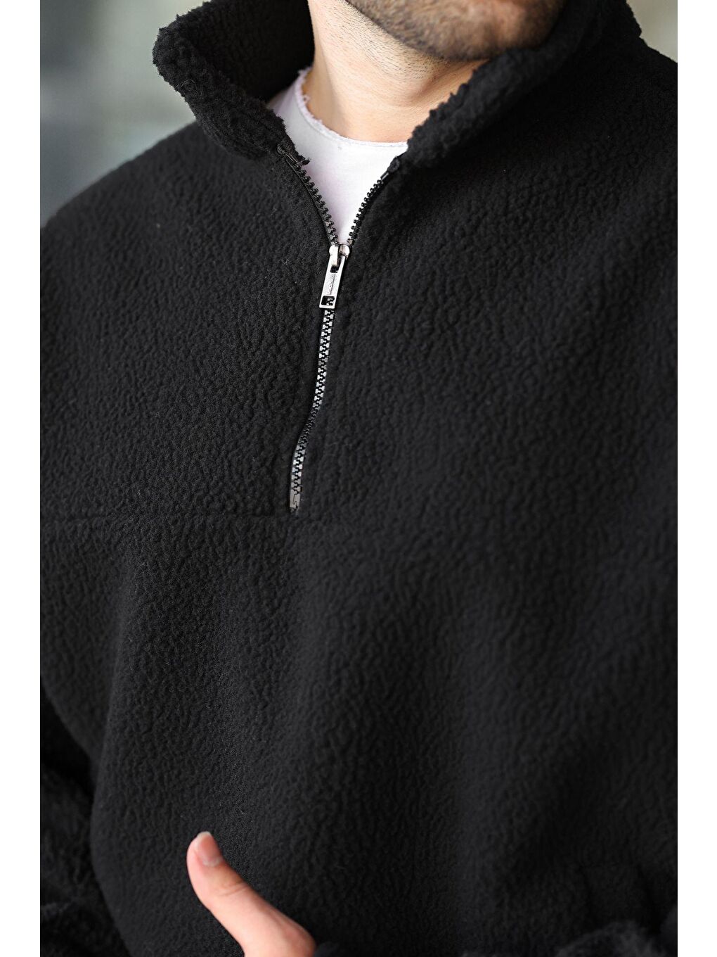 Siyah Yarım Fermuarlı Dik Yaka Polar Sweatshirt E7165-2
