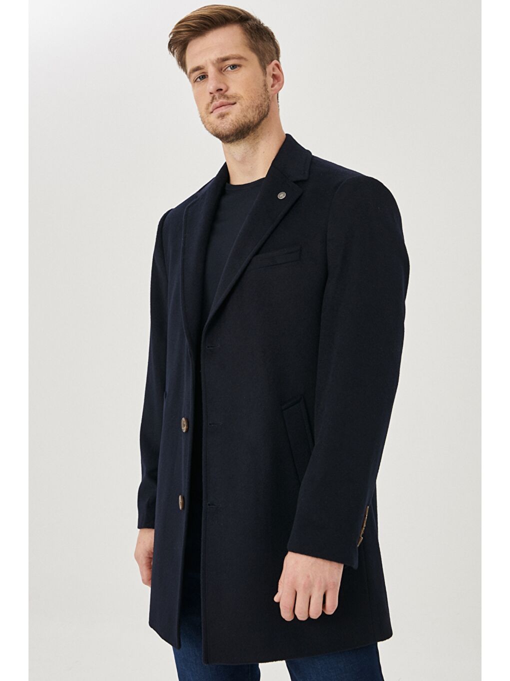 Erkek Lacivert Standart Fit Soğuk ve Rüzgar Geçirmez Özel Kumaş Yünlü Kaşe Palto