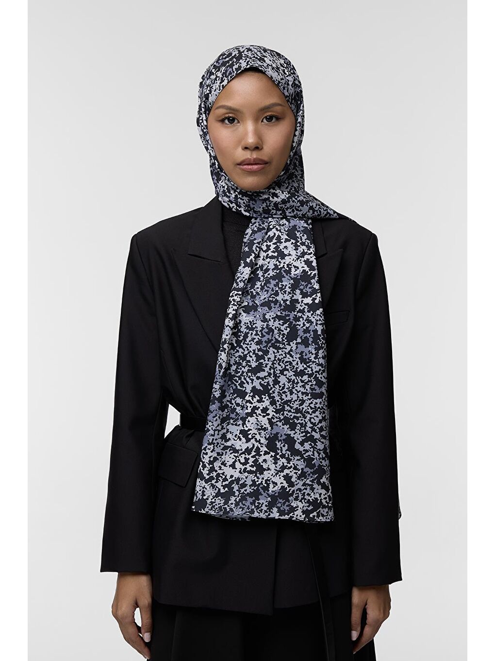 Siyah Daily Print Şal Safari Desenli-1