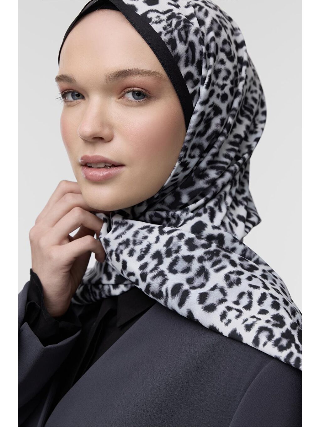 Siyah Daily Print Şal Black Leopard Desenli-4