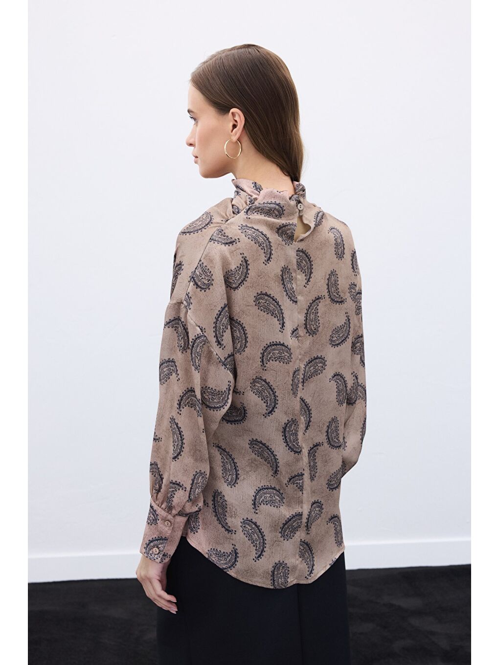 Bej Degaje Yaka Desenli Bluz - Vizon-4