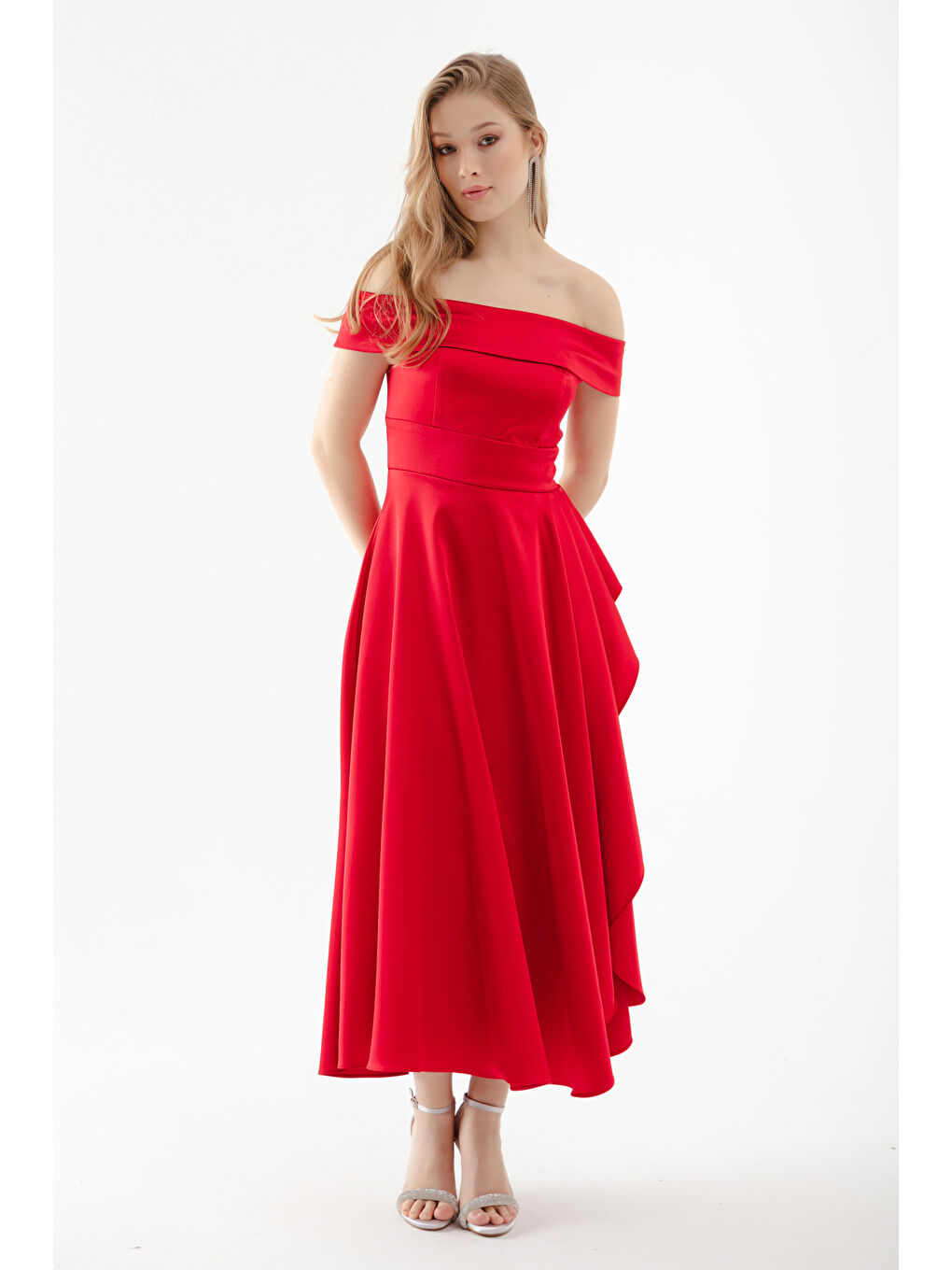 Kadın Kırmızı Kayık Yaka Midi Saten Abiye Elbise-1