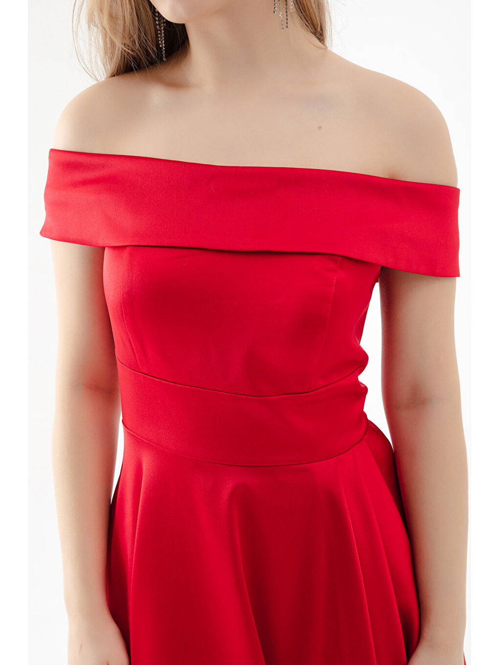 Kadın Kırmızı Kayık Yaka Midi Saten Abiye Elbise-3
