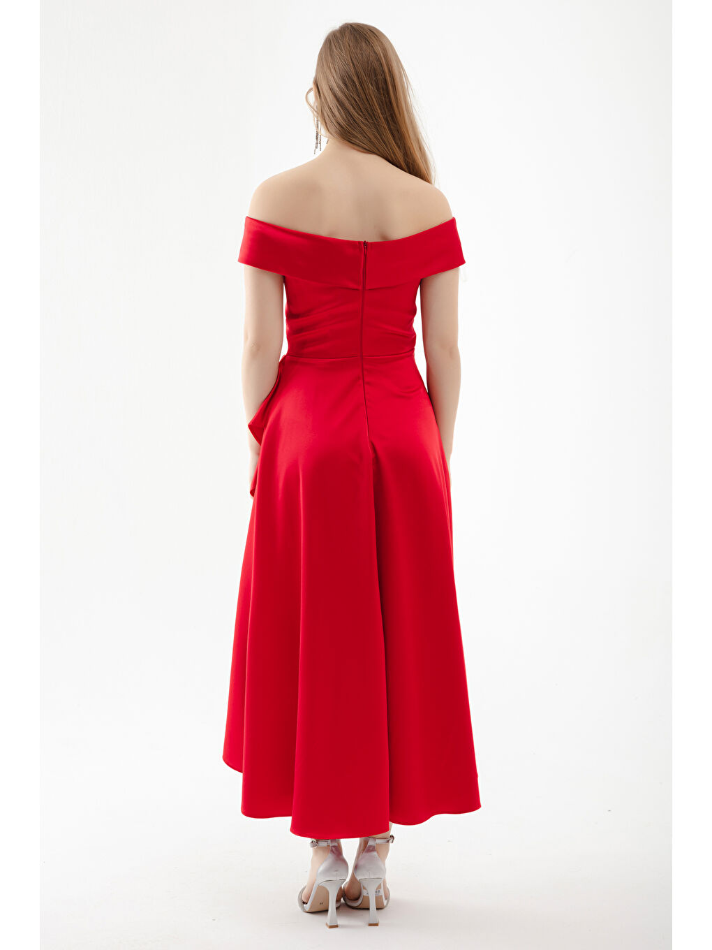 Kadın Kırmızı Kayık Yaka Midi Saten Abiye Elbise-4