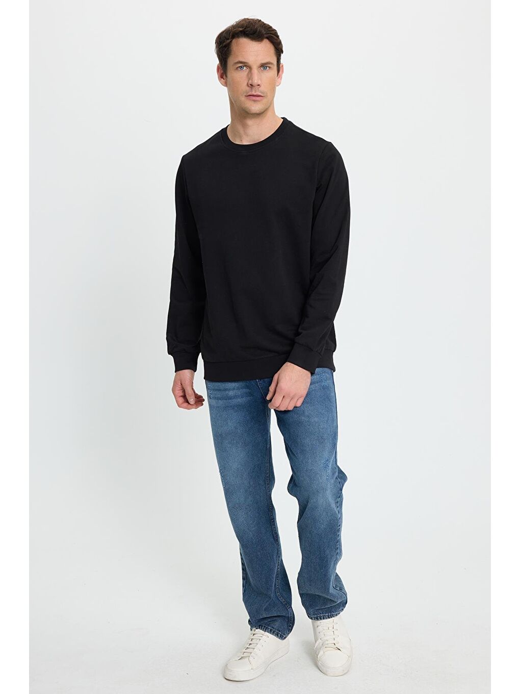 Erkek Relax Fit Rahat Kesim %100 Pamuk 2 İplik Bisiklet Yaka Siyah Sweatshirt-4