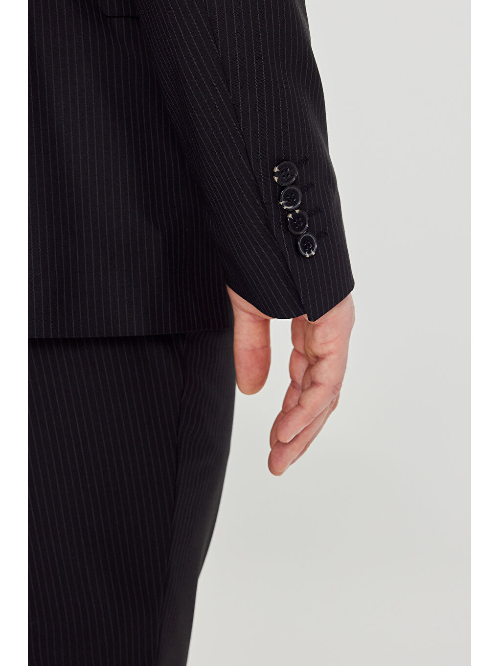 Erkek Siyah Slim Fit Kırlangıç Yaka Çizgili Esnek Takım Elbise-5