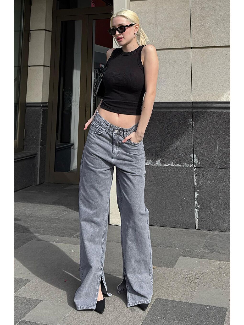 Gri Yüksek Bel Paçası Yırtmaçlı Kadın Jean Mg1384-7