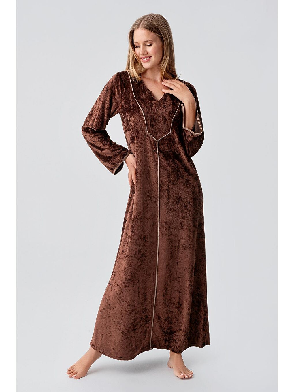 Kahverengi Uzun Kollu Esnek Kadife Viskoz Elbise 21117-1