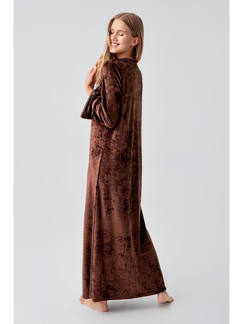 Kahverengi Uzun Kollu Esnek Kadife Viskoz Elbise 21117-4