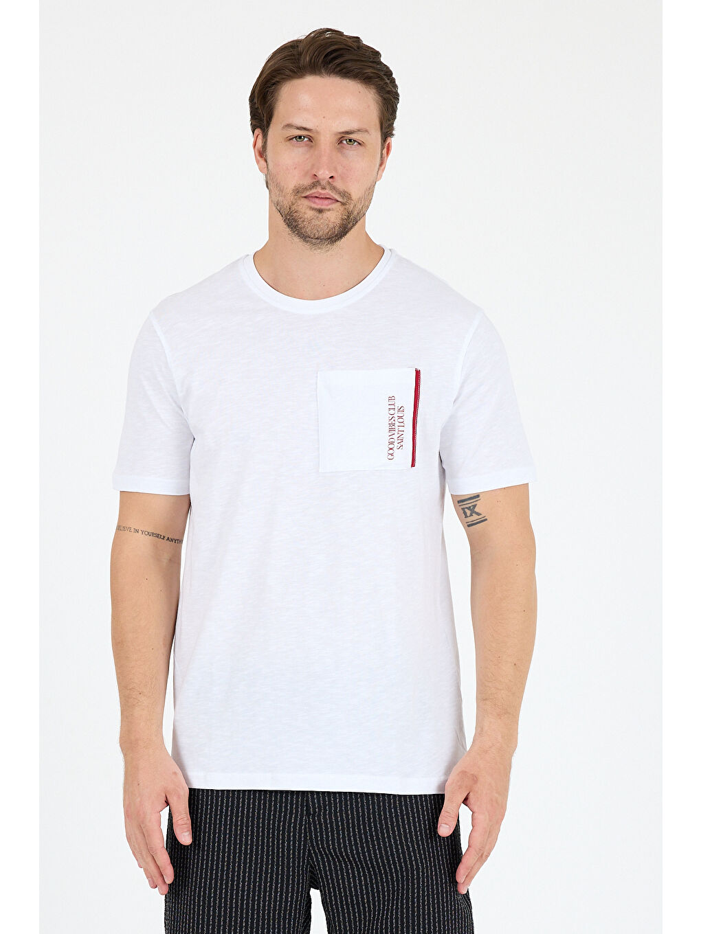 Beyaz Bisiklet Yaka Baskılı Penye Erkek %100 Pamuk Tişört-2