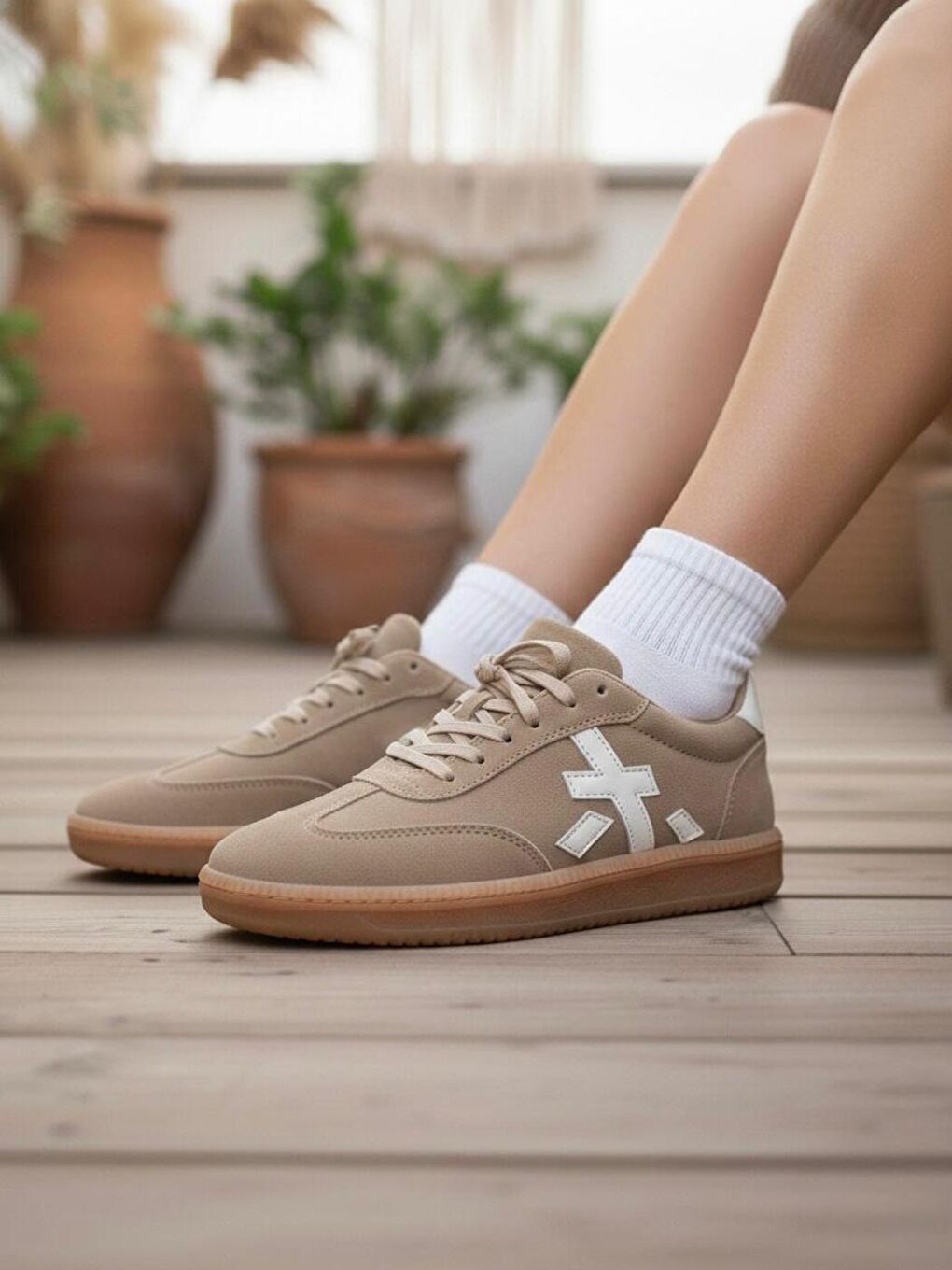 Kadın Sanda Bej Günlük Ortopedik Rahat Taban Sneaker