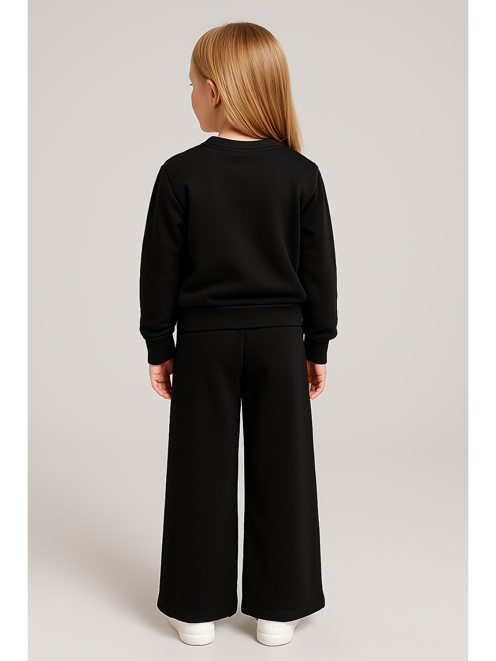 Bisiklet Yaka Papatya Nakışlı Siyah Renk Kız Çocuk Eşofman Takım-2