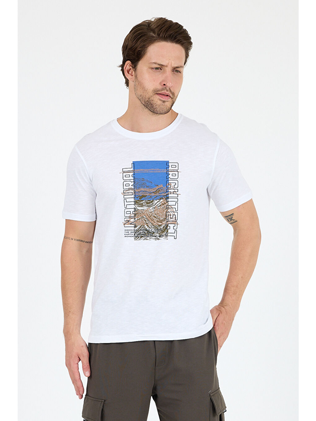 Beyaz Bisiklet Yaka Baskılı Penye Erkek %100 Pamuk Tişört-1