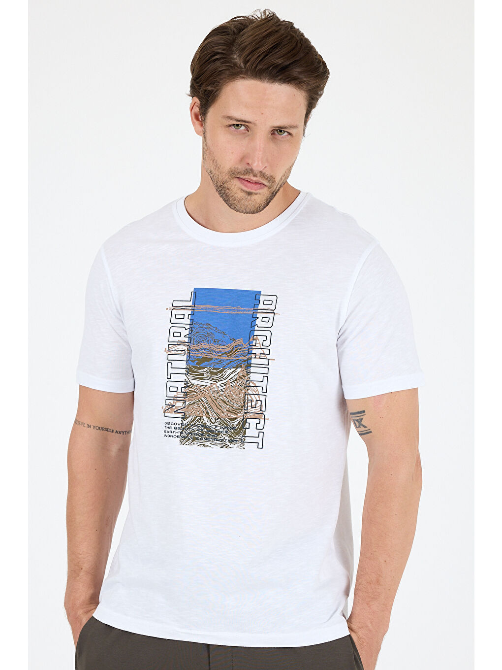 Beyaz Bisiklet Yaka Baskılı Penye Erkek %100 Pamuk Tişört-3