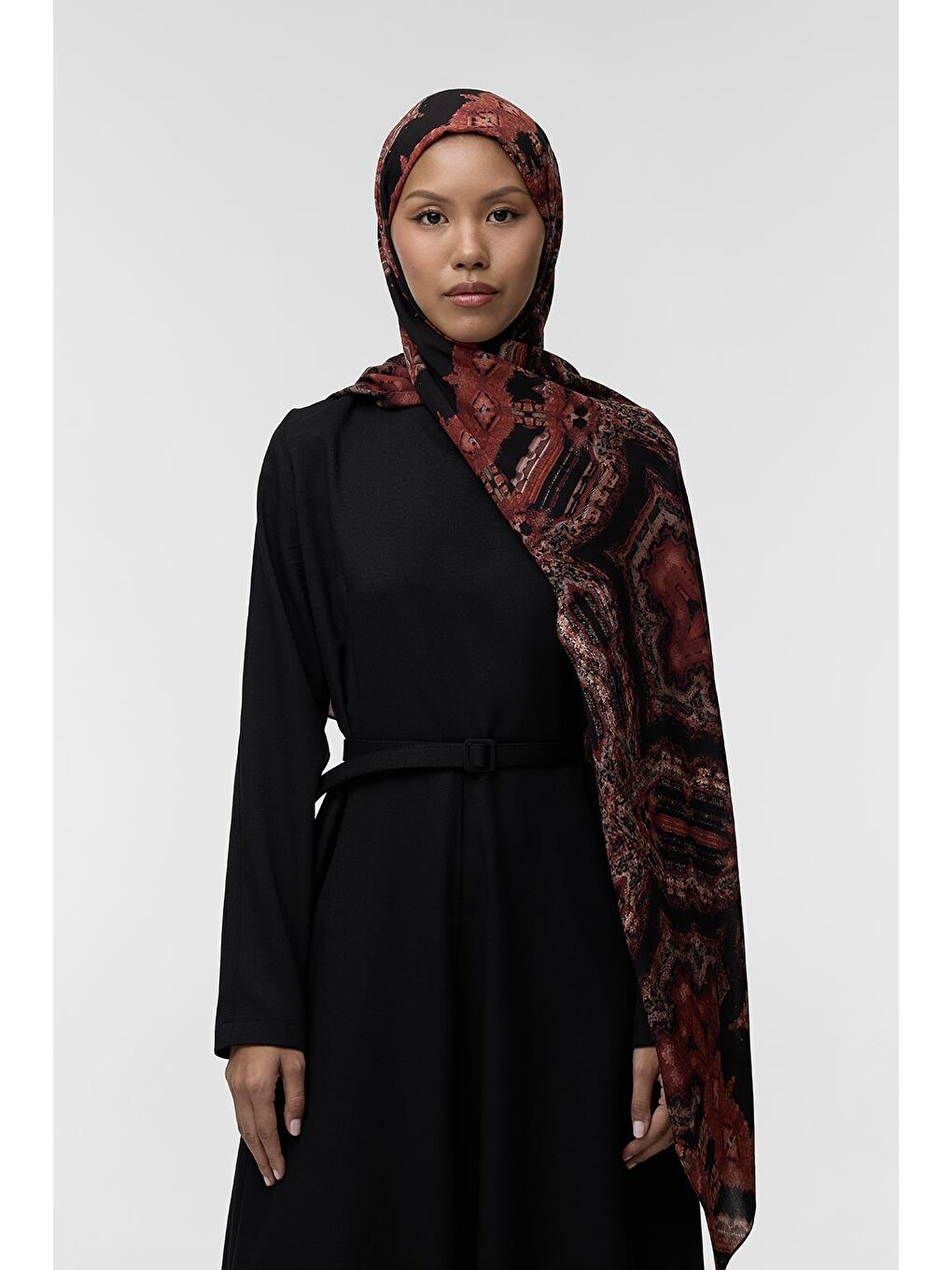 Siyah Deluxe Şal Nisha Desenli-1
