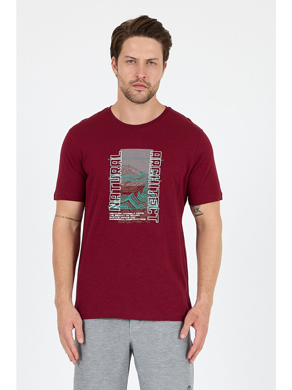 Bordo Bisiklet Yaka Baskılı Penye Erkek %100 Pamuk Tişört
