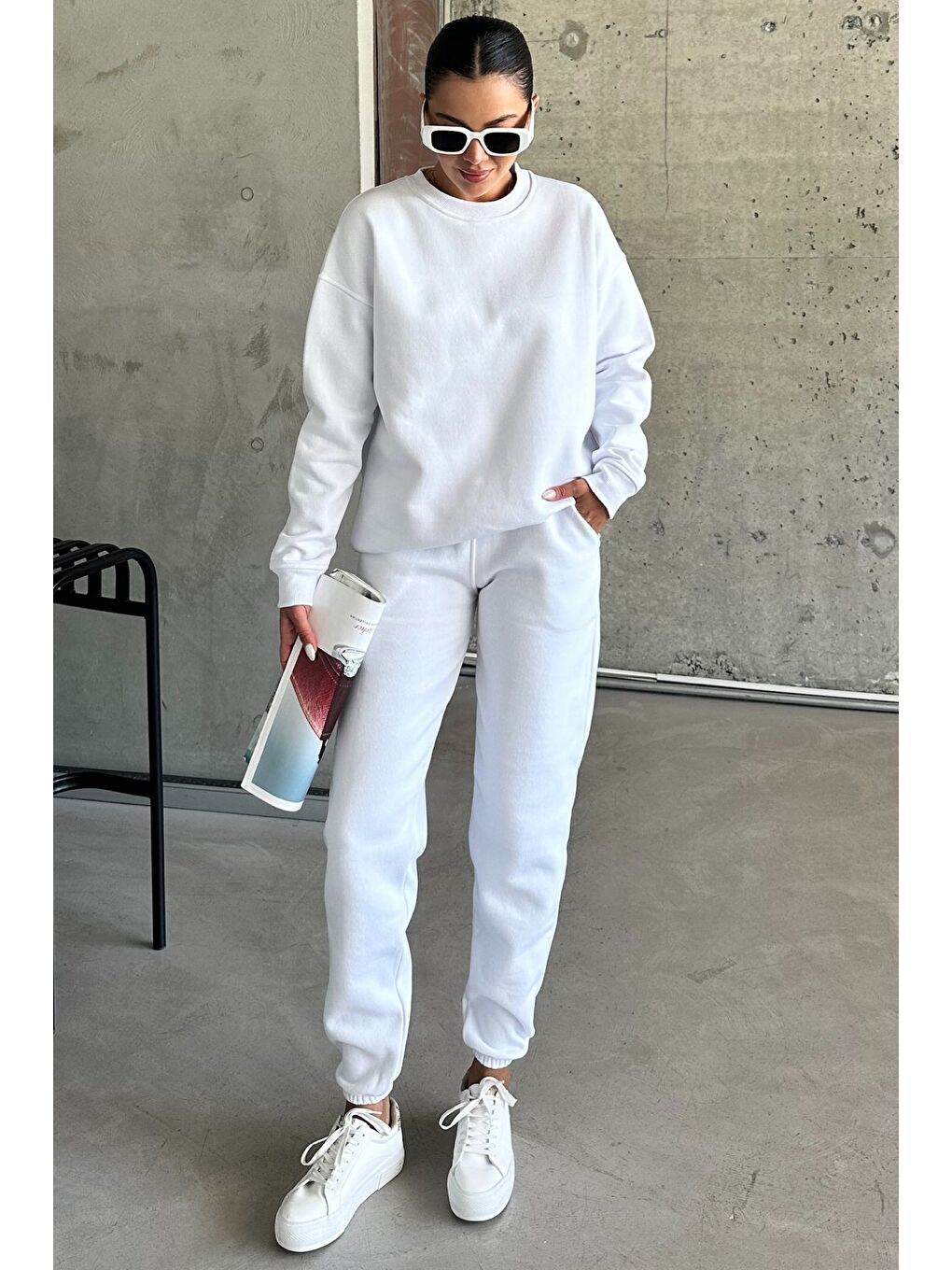 Kadın Erkek Beyaz Bisiklet Yaka Düz Oversize Alt-Üst Eşofman Takımı