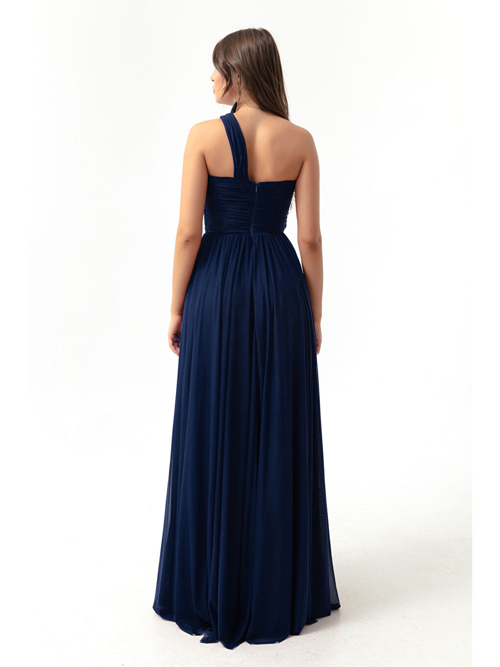 Kadın Lacivert Tek Omuz Yırtmaçlı Uzun Abiye Elbise-4