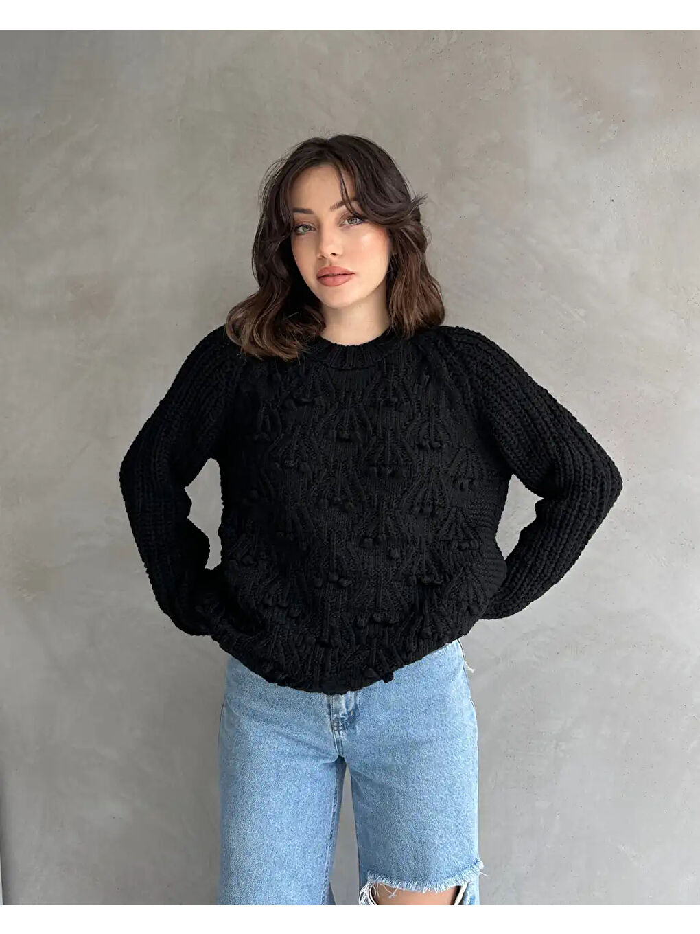 Bisiklet Yaka Bürümcük Detaylı Triko Kazak Siyah