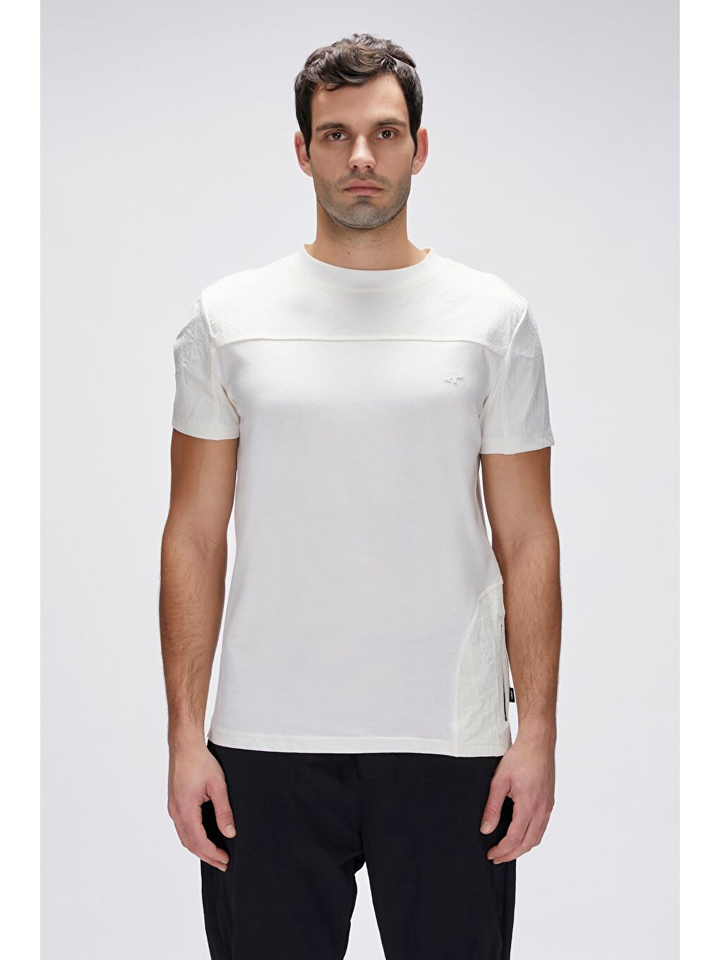 Beyaz Tobias Marshall Erkek Tişört