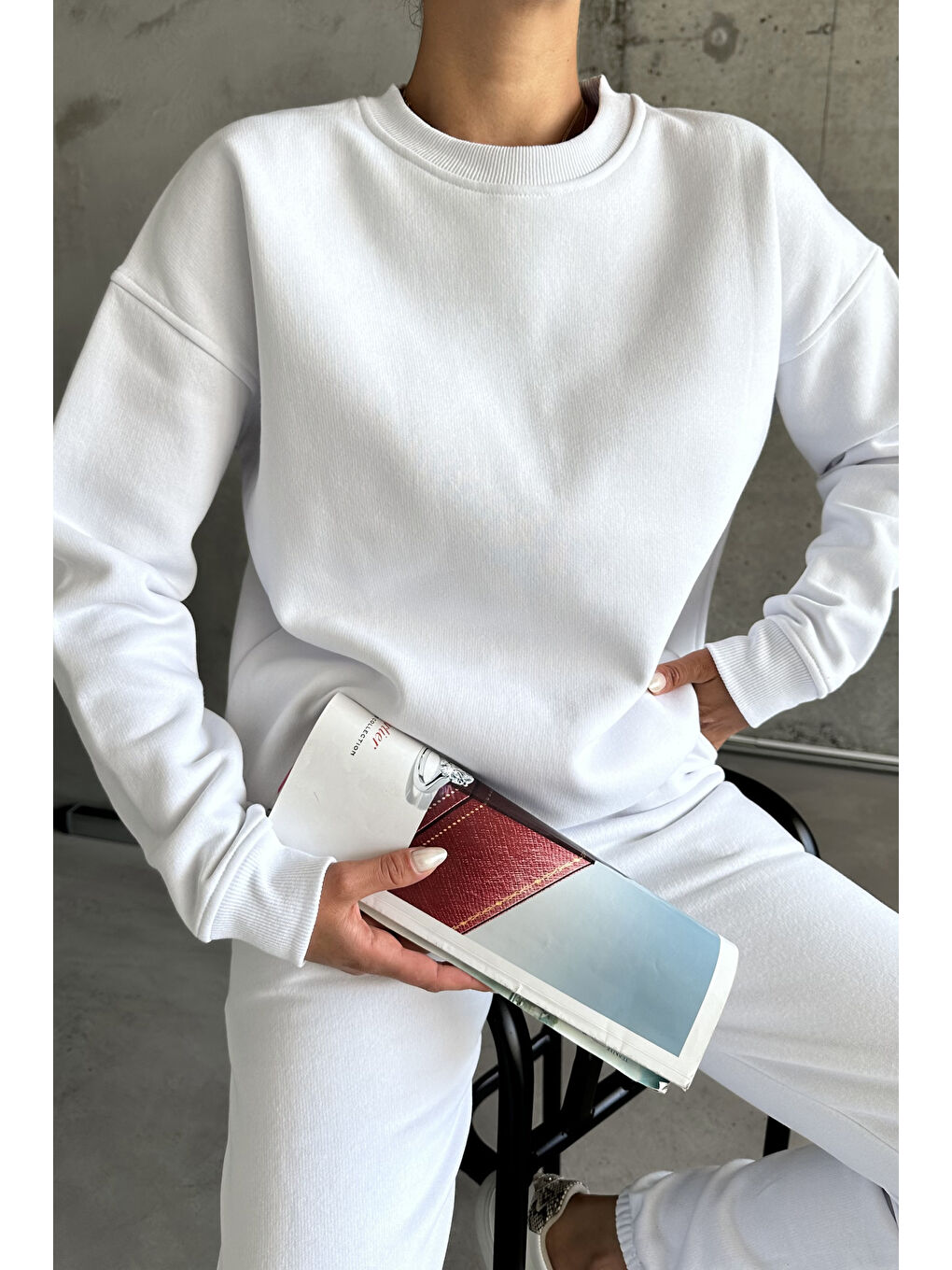 Kadın Erkek Beyaz Bisiklet Yaka Düz Oversize Alt-Üst Eşofman Takımı-3