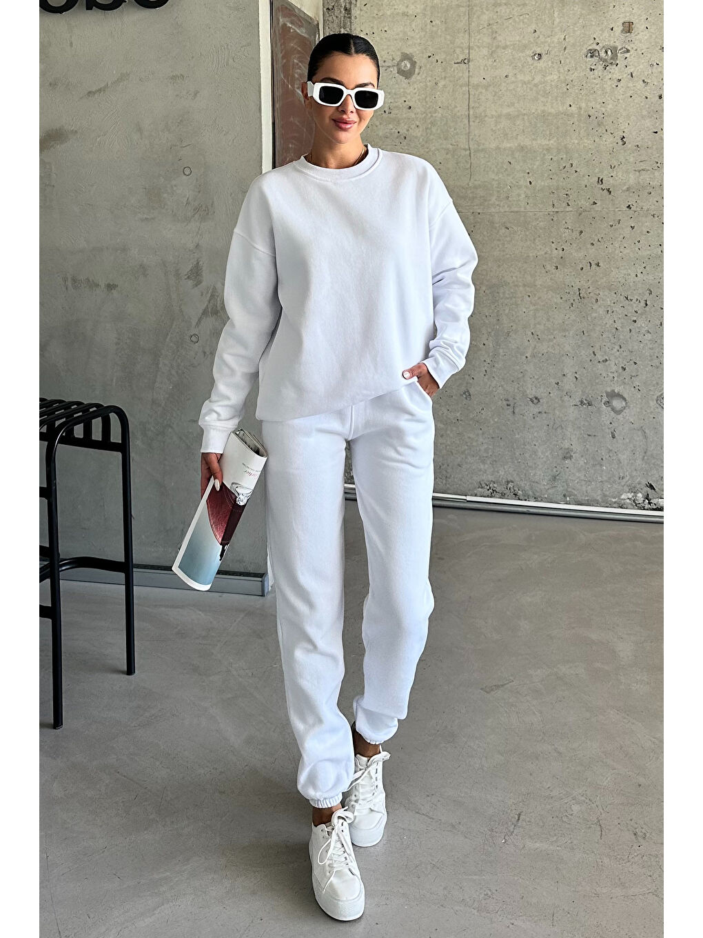 Kadın Erkek Beyaz Bisiklet Yaka Düz Oversize Alt-Üst Eşofman Takımı-4