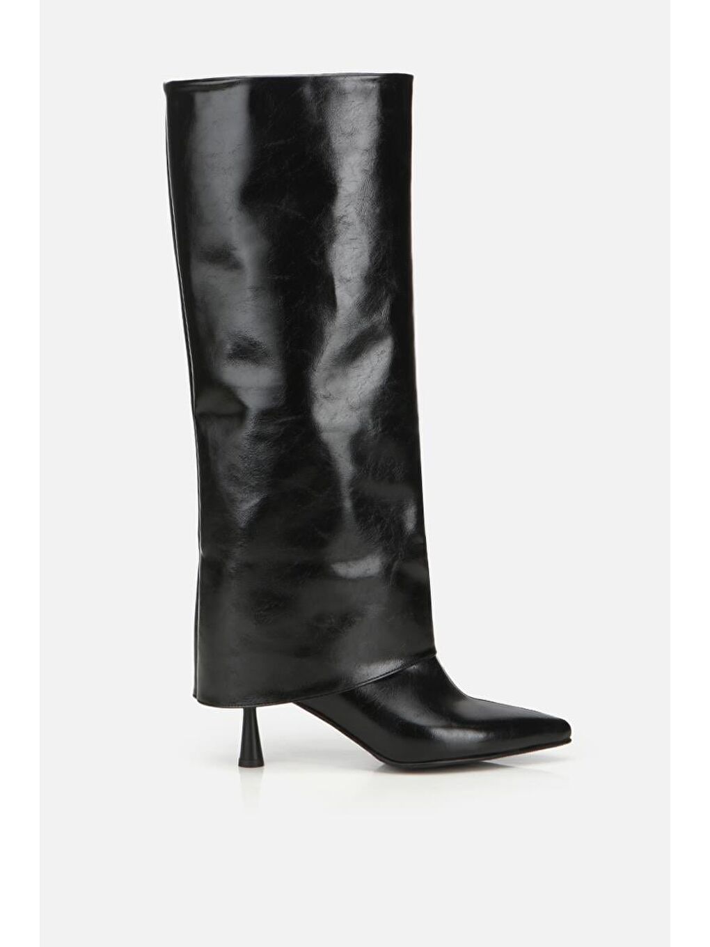 Kadın Rugan Siyah Kırışık Görünümlü Topuklu Çizme