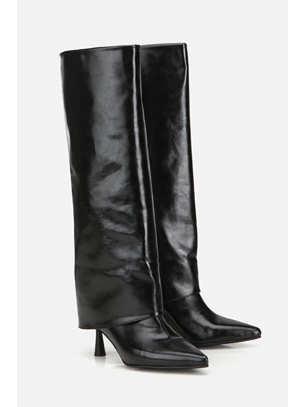 Kadın Rugan Siyah Kırışık Görünümlü Topuklu Çizme-1