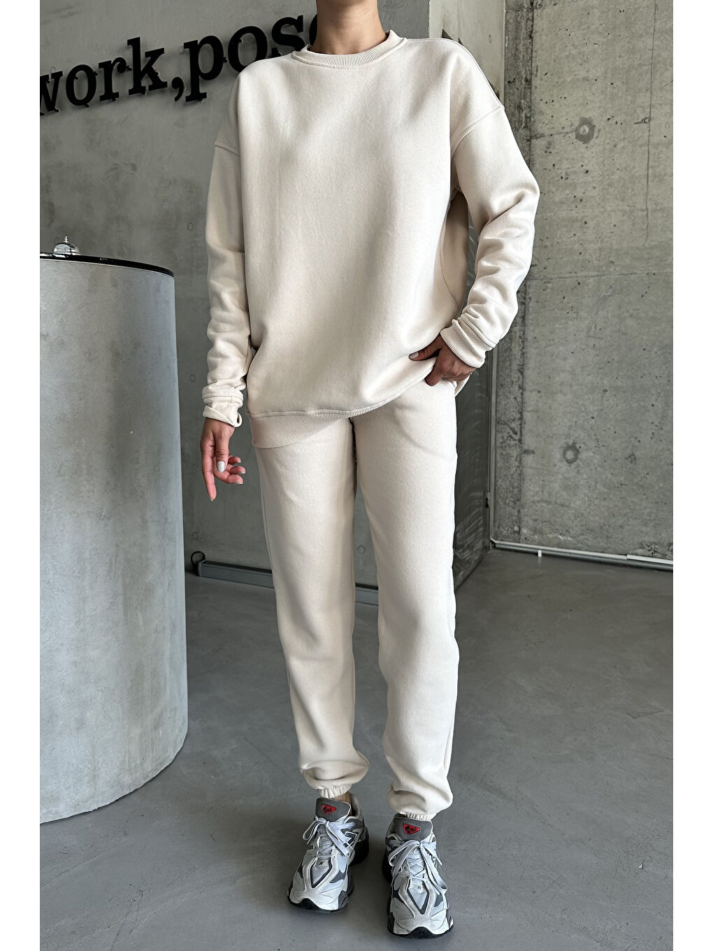 Kadın Erkek Bej Bisiklet Yaka Düz Oversize Alt-Üst Eşofman Takımı-1