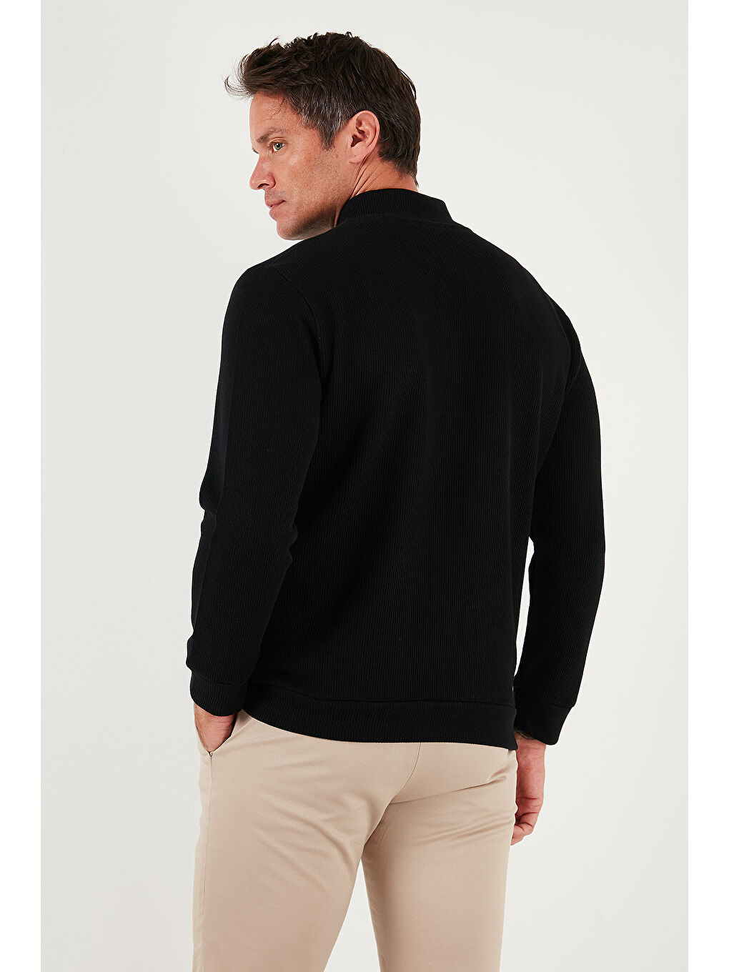 Siyah Pamuklu Relaxed Fit Dik Yaka Fermuarlı Hırka 5901075-6