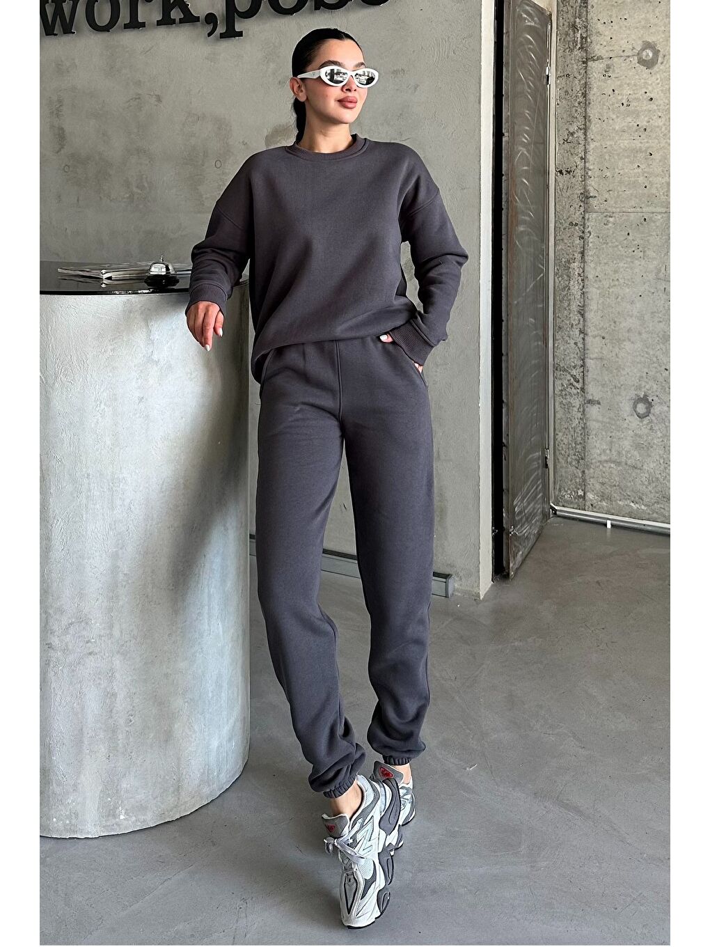 Kadın Erkek Antrasit Bisiklet Yaka Düz Oversize Alt-Üst Eşofman Takımı-2