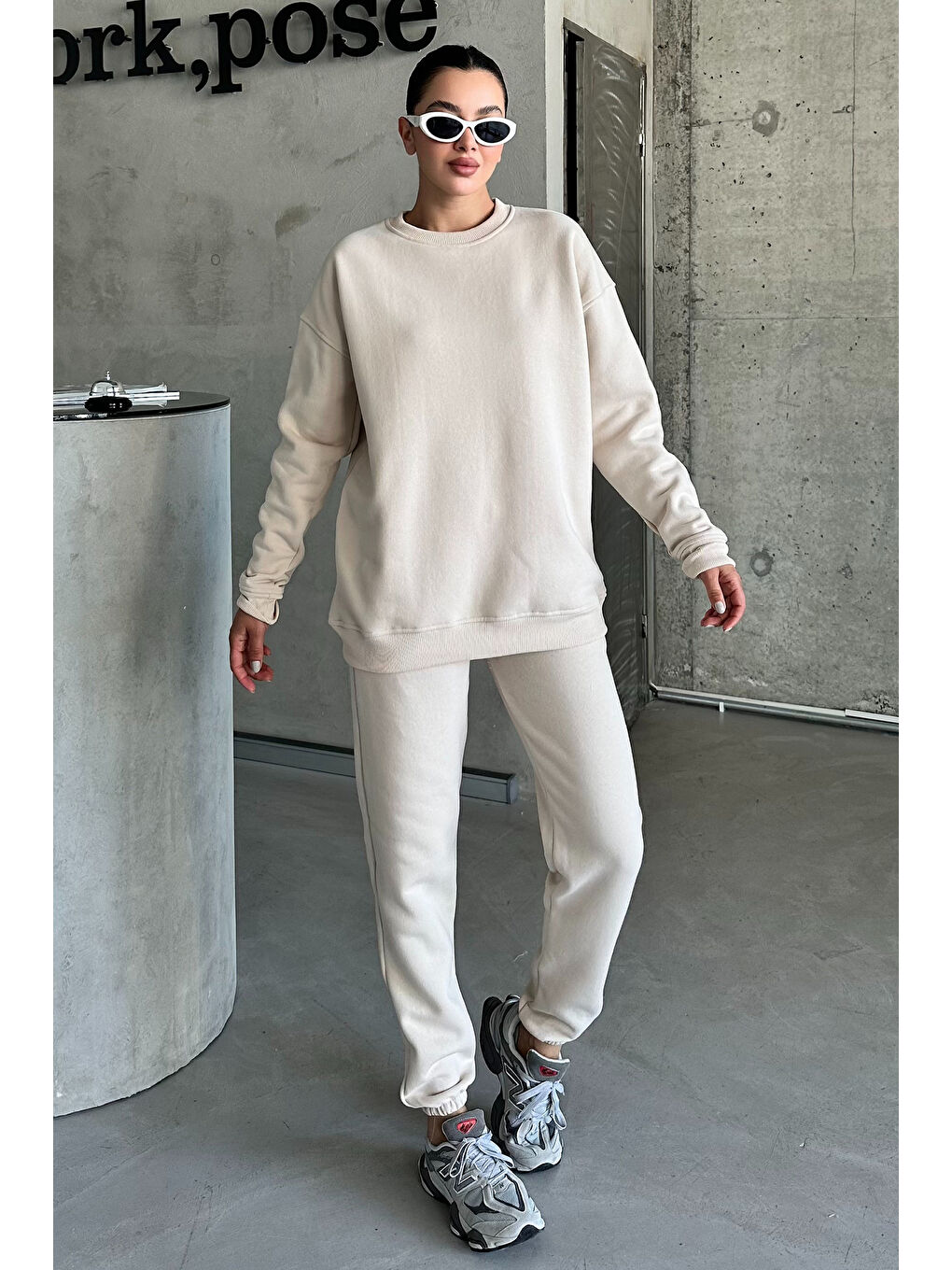 Kadın Erkek Bej Bisiklet Yaka Düz Oversize Alt-Üst Eşofman Takımı-4