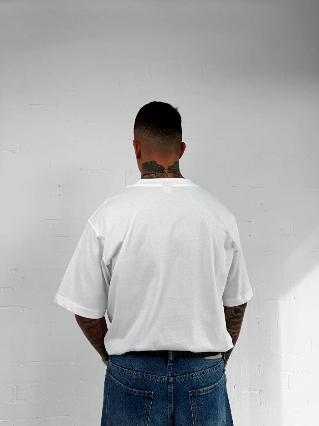 Erkek Oversize Nakışlı Tişört Beyaz-2